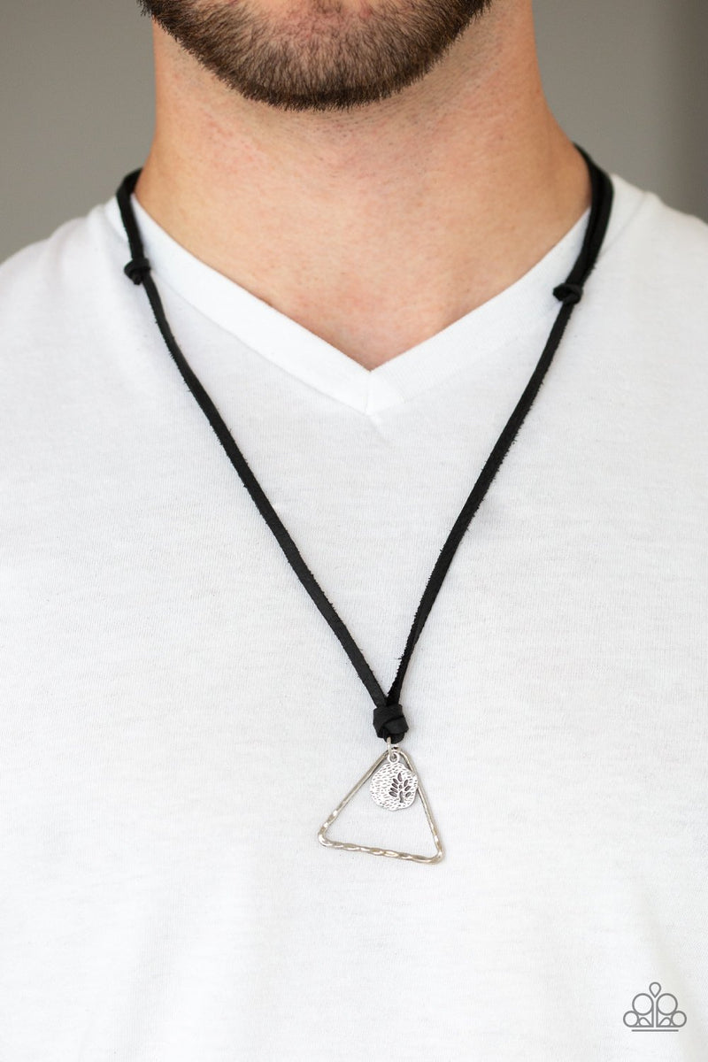 Highland harvester sales black necklace paparazzi