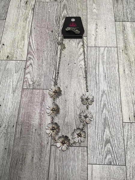 Vintage Silver Flower Necklace-Jewelry-Paparazzi Accessories-Ericka C Wise, $5 Jewelry Paparazzi accessories jewelry ericka champion wise elite consultant life of the party fashion fix lead and nickel free florida palm bay melbourne